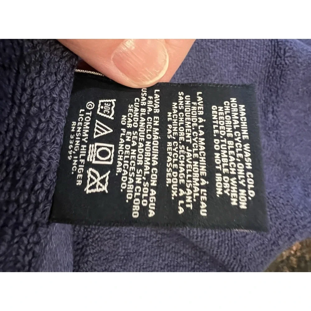 Tommy Hilfiger Navy Blue Bath Towel 100% Cotton 30 In X 54in